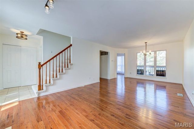 1408 Whispering Creek Drive, Ballwin, MO 63021