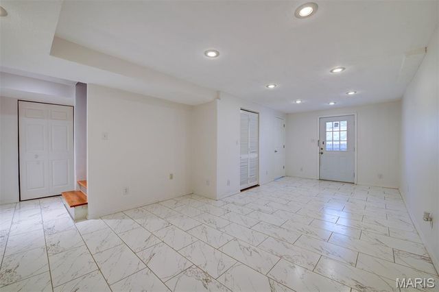 1408 Whispering Creek Drive, Ballwin, MO 63021