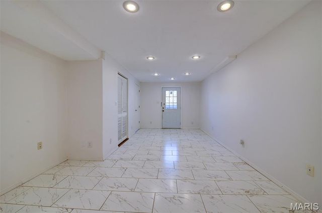 1408 Whispering Creek Drive, Ballwin, MO 63021