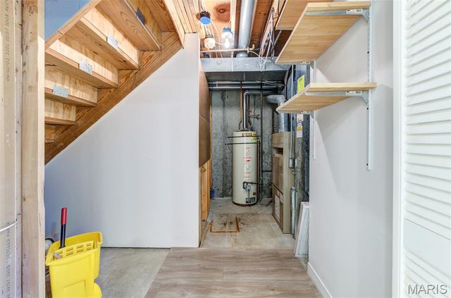 1408 Whispering Creek Drive, Ballwin, MO 63021