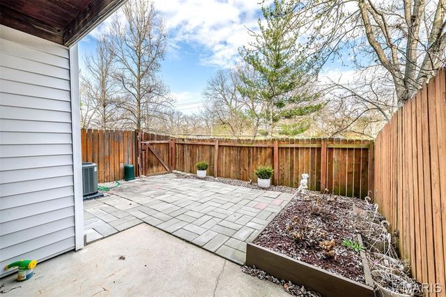 1408 Whispering Creek Drive, Ballwin, MO 63021