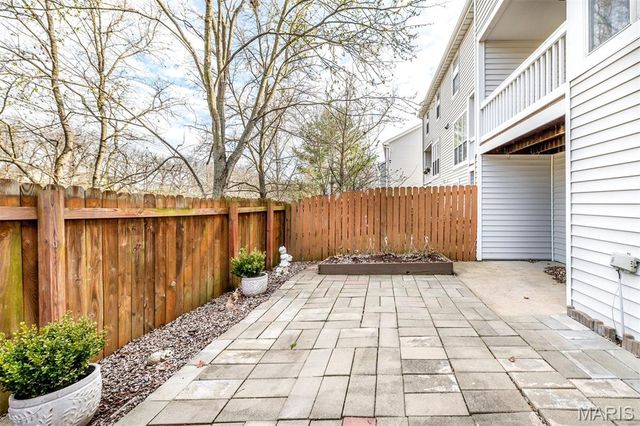 1408 Whispering Creek Drive, Ballwin, MO 63021