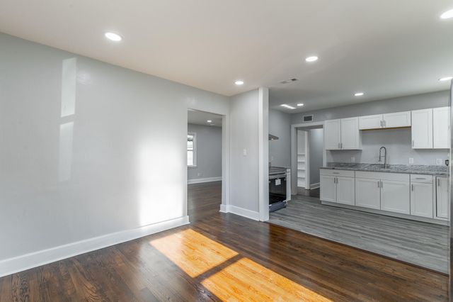 304 N Howell Avenue, Chattanooga, TN 37411