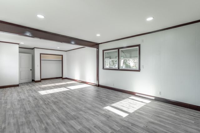 304 N Howell Avenue, Chattanooga, TN 37411