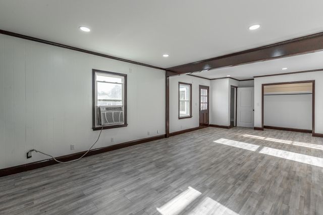 304 N Howell Avenue, Chattanooga, TN 37411