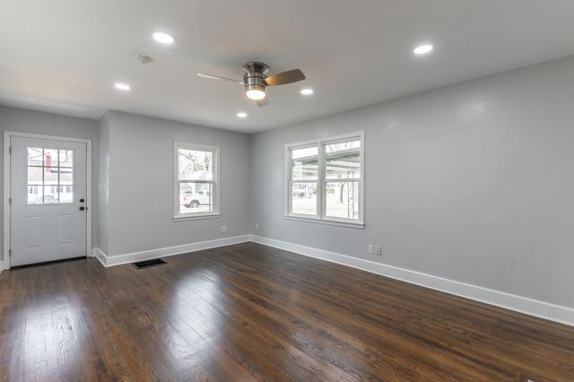 304 N Howell Avenue, Chattanooga, TN 37411