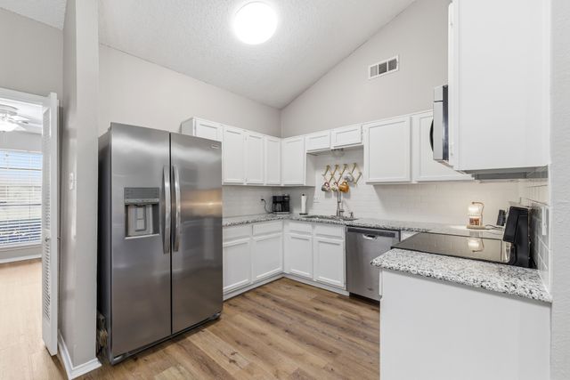 2420 Oakmont Drive, Bedford, TX 76022