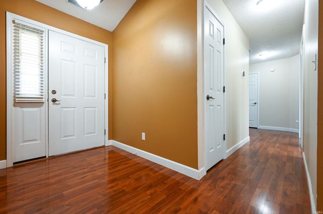 216 ARIEL Court, Kokomo, IN 46901