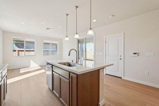 3960 Aura Way, Rancho Cordova, CA 95742