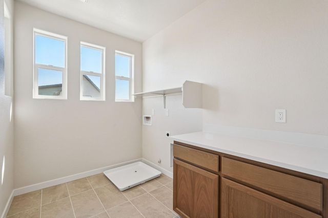 3960 Aura Way, Rancho Cordova, CA 95742