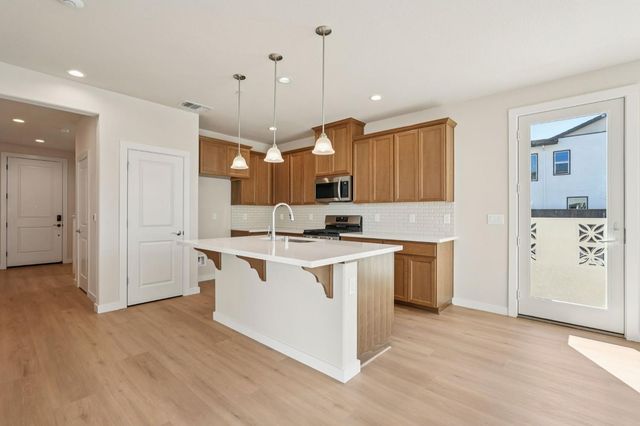 3960 Aura Way, Rancho Cordova, CA 95742