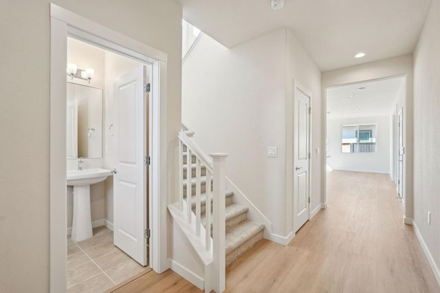 3960 Aura Way, Rancho Cordova, CA 95742