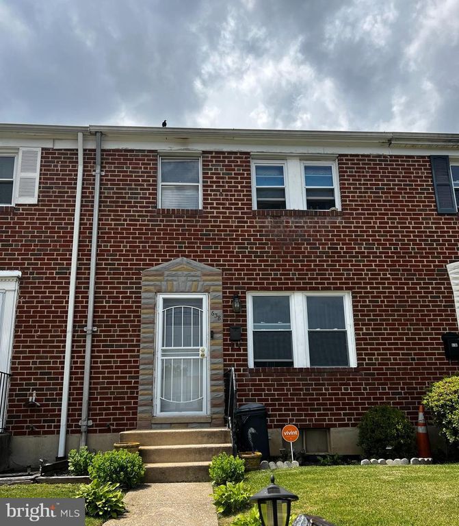 638 CHARRAWAY RD, Baltimore, MD 21229