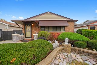 18057 Juneway Court, Country Club Hills, IL 60478