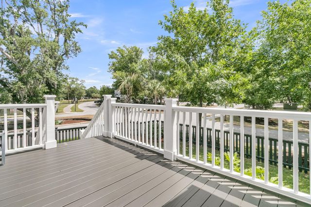 1560 Red Tide Road, Mount Pleasant, SC 29466
