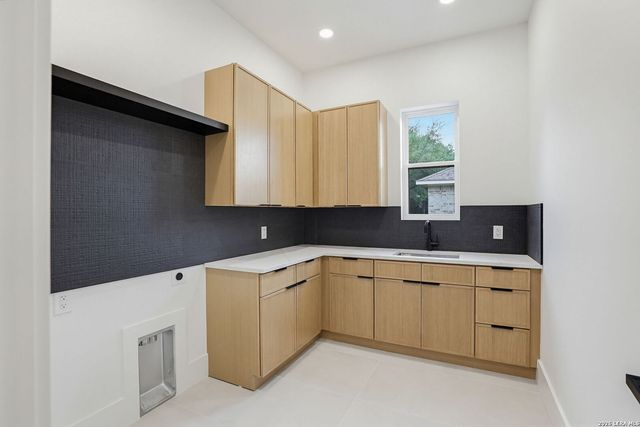 112 RIVER VIEW DR, Boerne, TX 78006