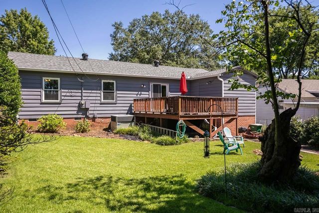 1318 Pine Valley Rd, Little Rock, AR 72207