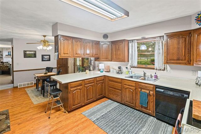 26 Palmetto Drive, Belleville, IL 62221