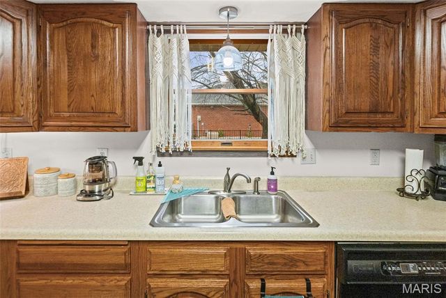 26 Palmetto Drive, Belleville, IL 62221