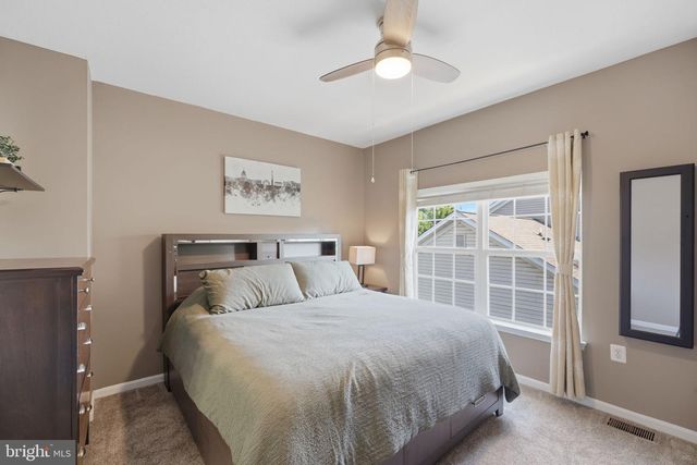 21785 DRAGONS GREEN SQ, Ashburn, VA 20147