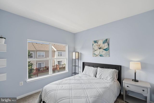 21785 DRAGONS GREEN SQ, Ashburn, VA 20147