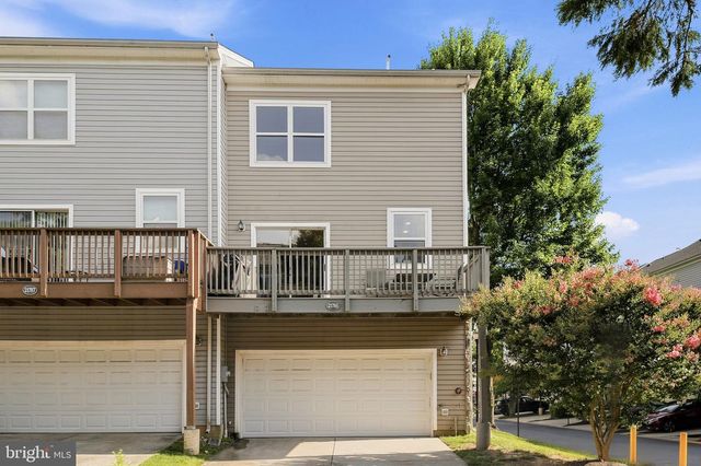 21785 DRAGONS GREEN SQ, Ashburn, VA 20147