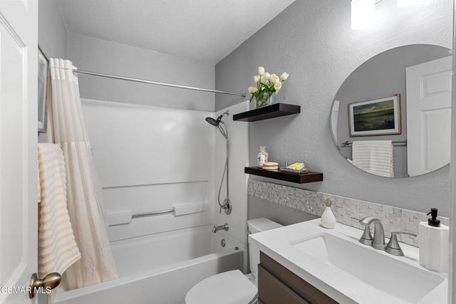 6072 Paseo Encantada, Camarillo, CA 93012