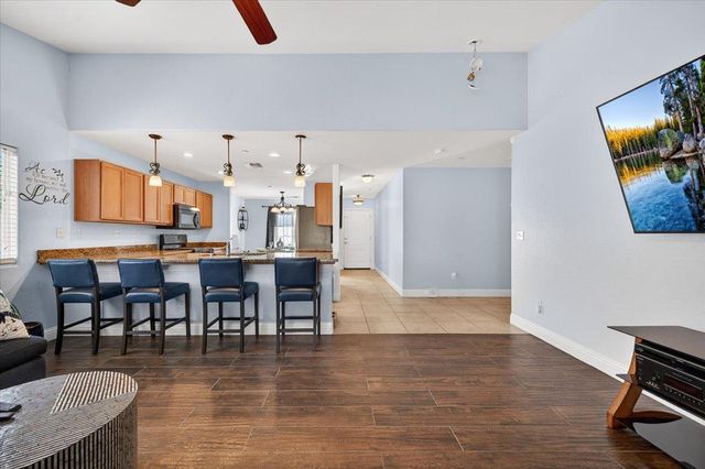 5861 E Platt Avenue, Fresno, CA 93727