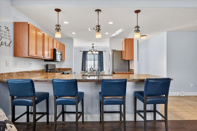 5861 E Platt Avenue, Fresno, CA 93727