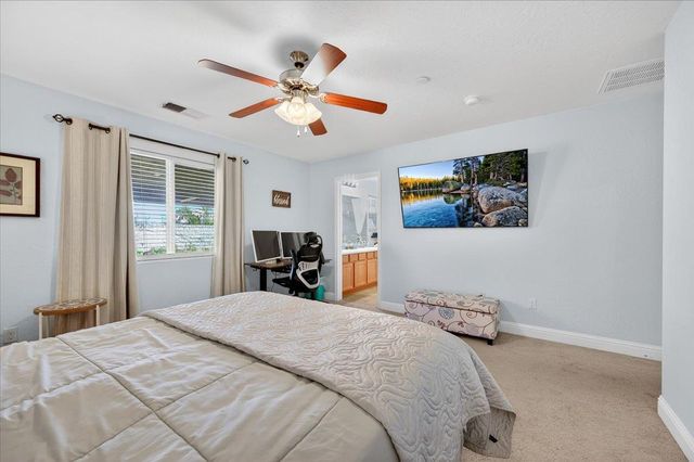 5861 E Platt Avenue, Fresno, CA 93727