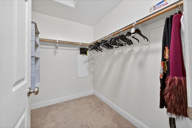 5861 E Platt Avenue, Fresno, CA 93727