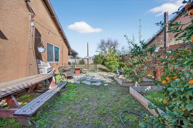 5861 E Platt Avenue, Fresno, CA 93727