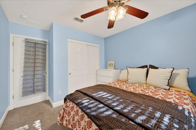 5861 E Platt Avenue, Fresno, CA 93727