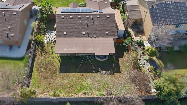 5861 E Platt Avenue, Fresno, CA 93727