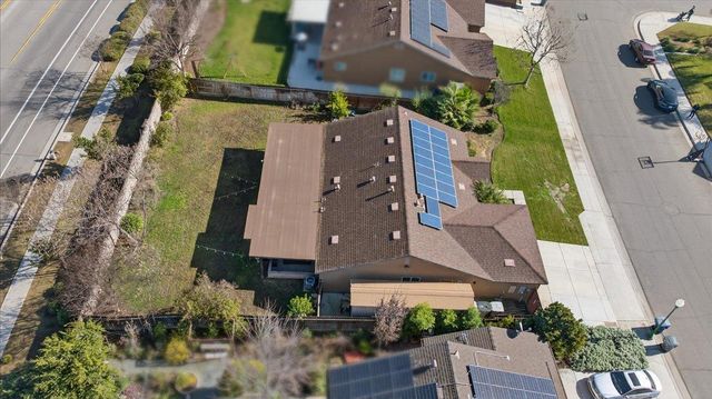 5861 E Platt Avenue, Fresno, CA 93727