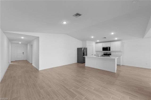 8043 Windswept CIR, Labelle, FL 33935