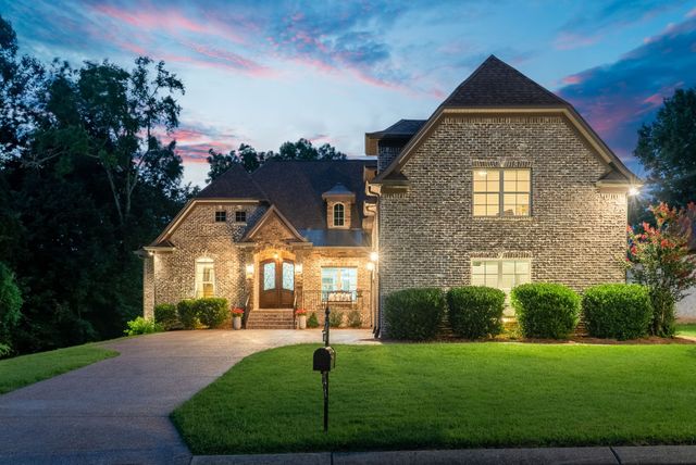 243 Laycrest Dr, Mount Juliet, TN 37122