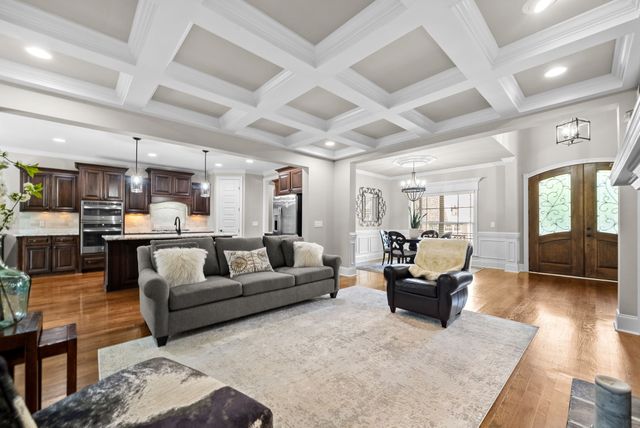 243 Laycrest Dr, Mount Juliet, TN 37122