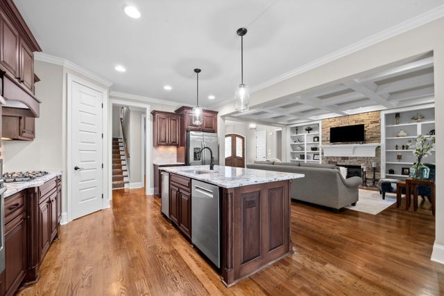 243 Laycrest Dr, Mount Juliet, TN 37122