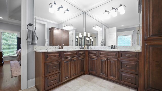 243 Laycrest Dr, Mount Juliet, TN 37122