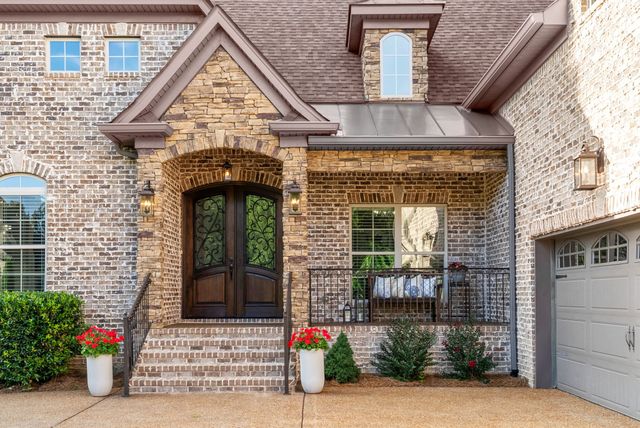 243 Laycrest Dr, Mount Juliet, TN 37122