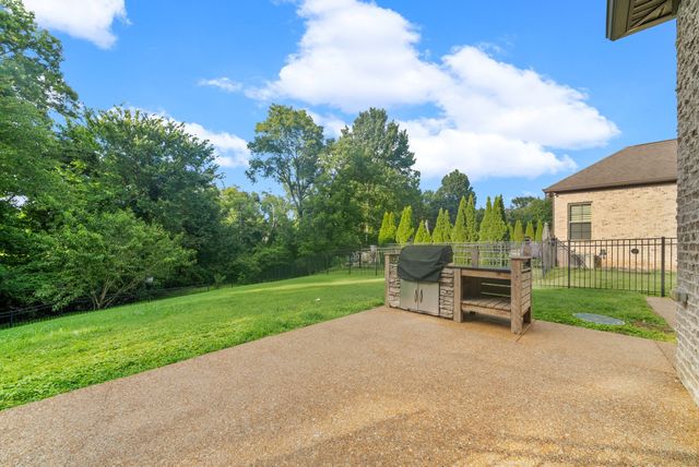 243 Laycrest Dr, Mount Juliet, TN 37122