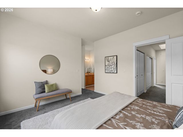 1405 Ne VILLAGE St, Fairview, OR 97024