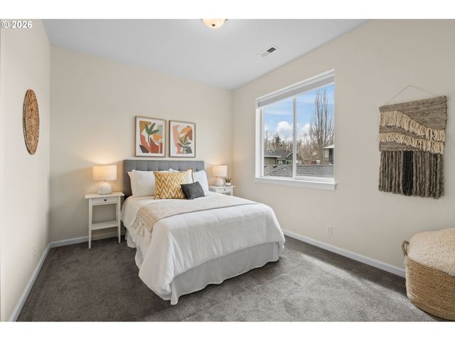 1405 Ne VILLAGE St, Fairview, OR 97024