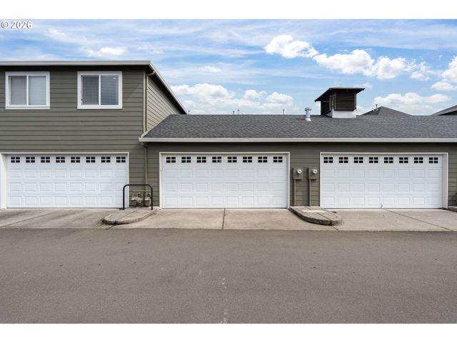 1405 Ne VILLAGE St, Fairview, OR 97024