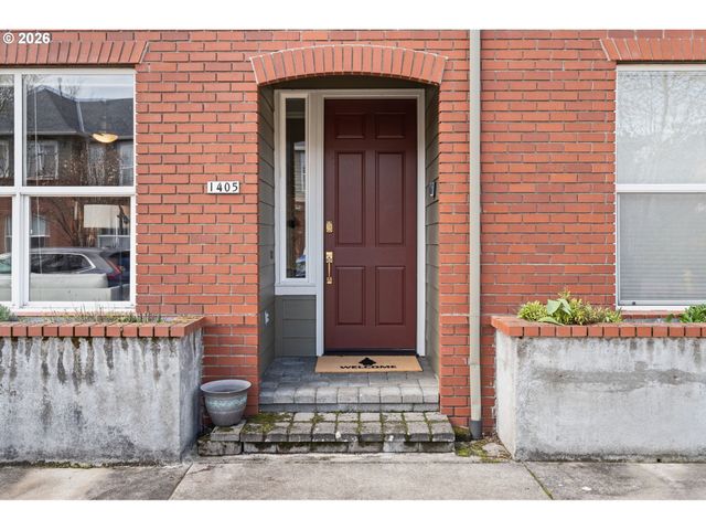 1405 Ne VILLAGE St, Fairview, OR 97024