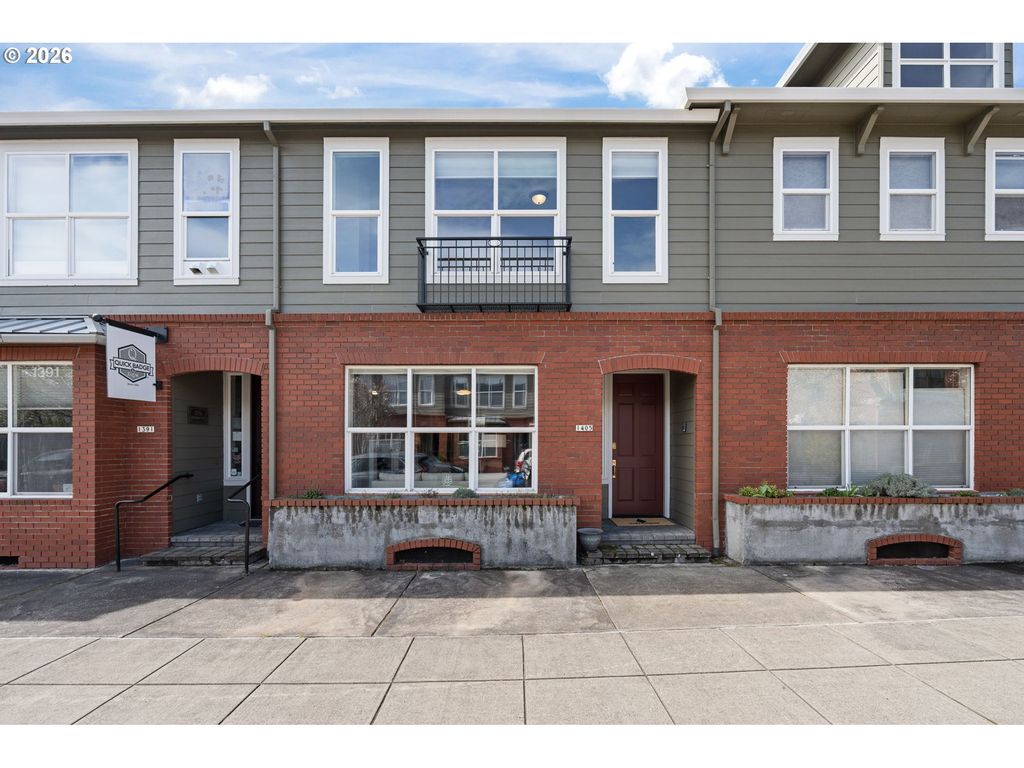 1405 Ne VILLAGE St, Fairview, OR 97024