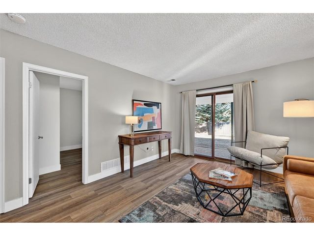 7586 Chase St, Arvada, CO 80003