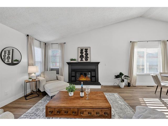 7586 Chase St, Arvada, CO 80003