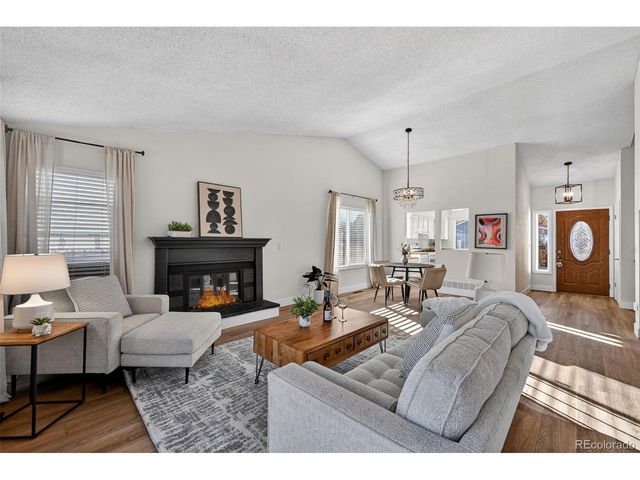 7586 Chase St, Arvada, CO 80003